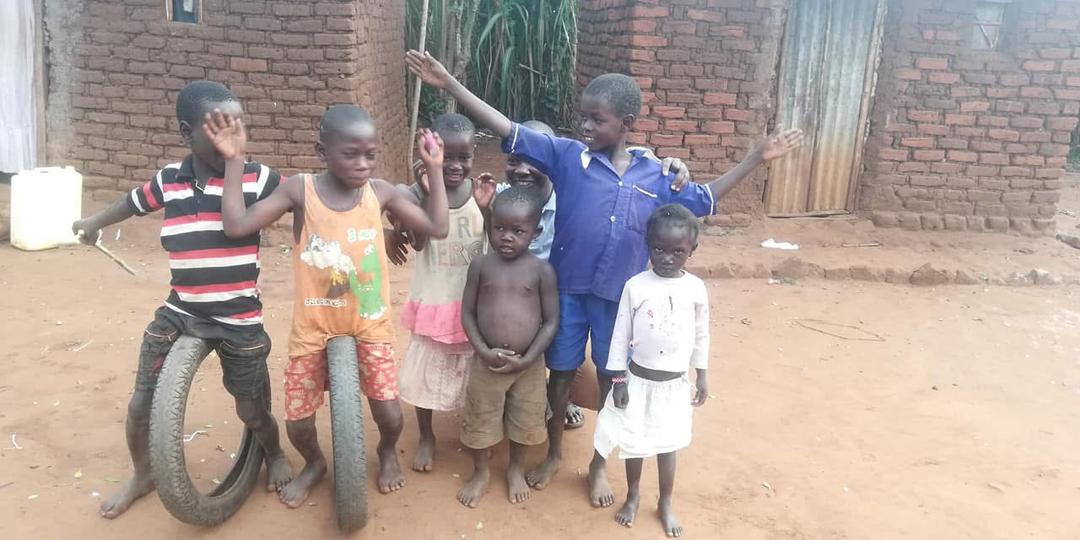 Field outreach with the WAMPU community